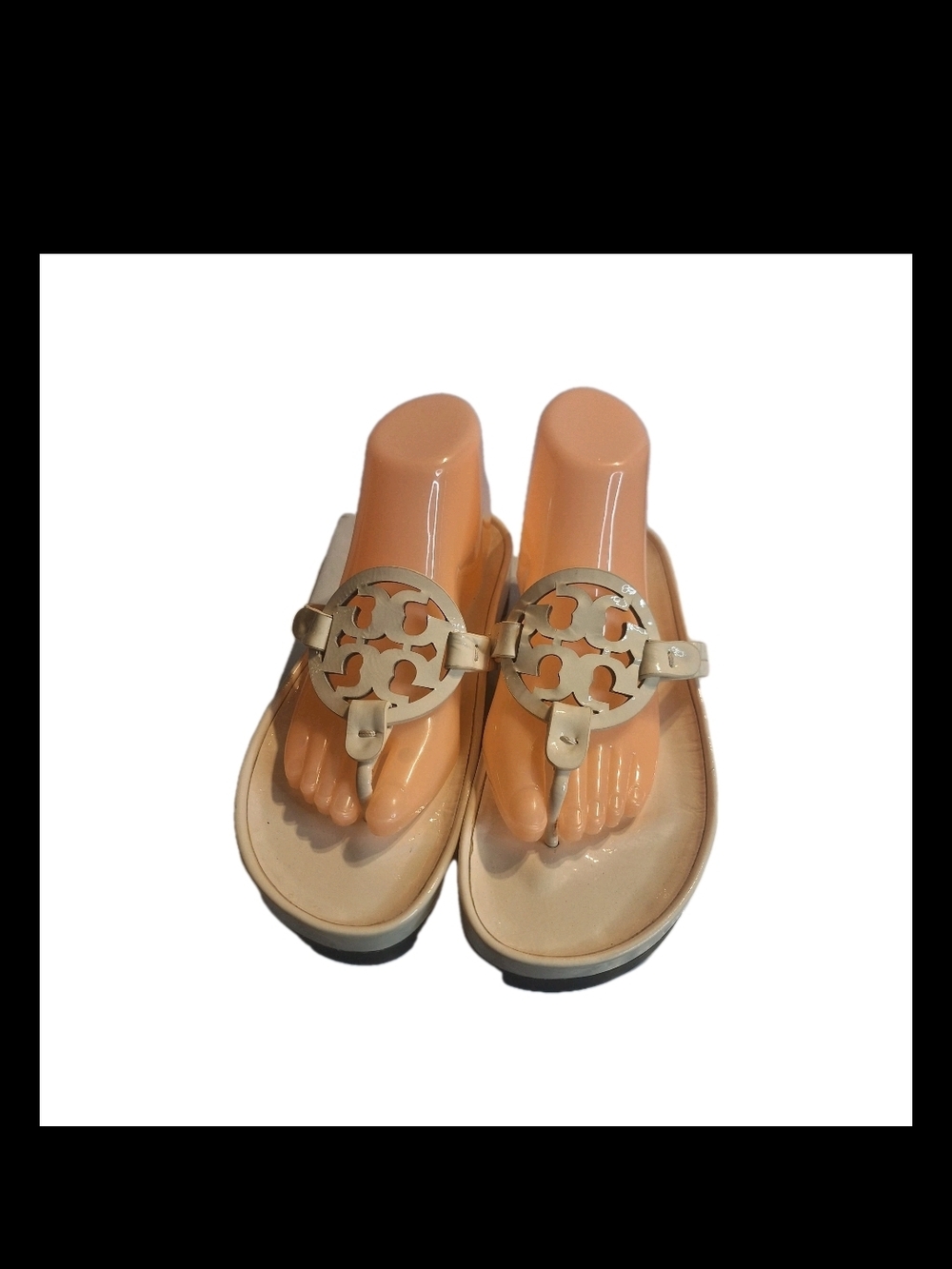 Tory Burch Miller Cloud Lug Cream Logo Medallion Thong Sandals. Size 9